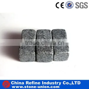 Brown Cube Granite Stone thumbnail-3