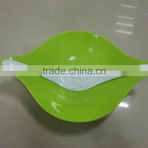 Salad Bowl With Forks thumbnail-1