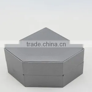 Unique Diamond-shape Packaging Box Watch thumbnail-2