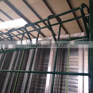 Low Price Arc Welded Mesh Fencing Powder Coat Safety Fence/Brc Iron Wire Fence thumbnail-2