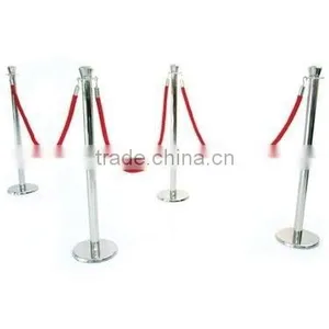 Retractable Queue Barrier thumbnail-1