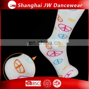 Hot Sale Pretty Durable Fashion Professional Dance Socks With Nice Pattern thumbnail-1