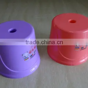 Round Plastic Stool thumbnail-1