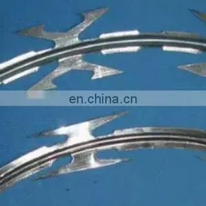 Barbed Razor Wire for Security BTO-22 Galvanized Razor Barbed Wire Concertina Wire Coil for Military thumbnail-3