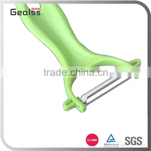 Cheap Plastic Vegetable Peeler thumbnail-3