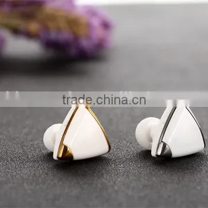Best Selling Factory Invisible Stereo Bluetooth Earphones thumbnail-4