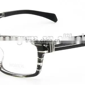 Classical Acetate Optical Frame Eyeglass With Wood Temples thumbnail-3