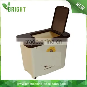 H509 12KG 30liter Airtight 30liter Plastic Pet Food Container With Flap Lid thumbnail-1