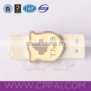Patent Maple Leaf Leather Logo for High End Bags thumbnail-1