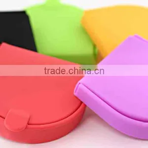 See Larger Image Fashion Silicone Dressing Mirror Case thumbnail-1