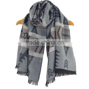 Most Popular Unique Design Arylic Polyester Shwal Fine Workmanship thumbnail-2
