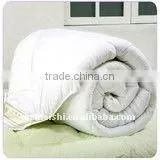 100%cotton White Quilt thumbnail-1