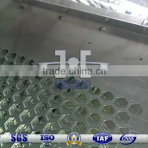 Galvanized Perforated Metal Mesh Punched Hexagonal Hole thumbnail-1