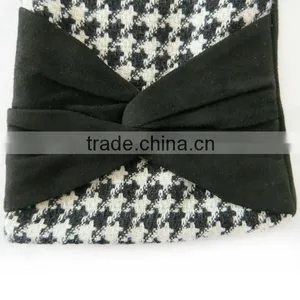 New Style Wool Gloves for Women With Beautiful and Cute Embroidery thumbnail-2