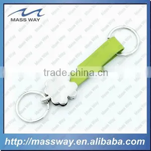 Autorotation Metal Four Leaf Clover Green Genuine Leather Keychain thumbnail-1