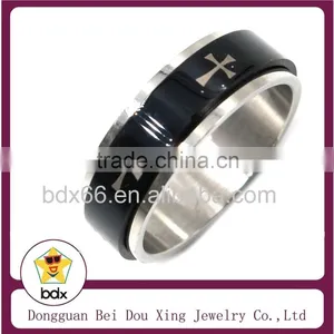2015 China Factory Sale Cheap Fashion Stainless Steel Black And Silver Christians Rotating Prayer Cross Finger Rings For Mens thumbnail-1