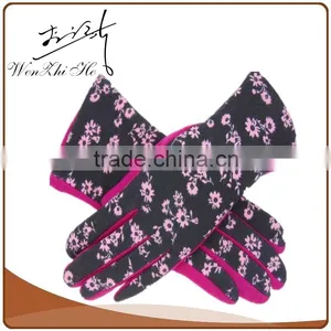 Girl's Winter Cute Butterfly Decorated Pink Gloves thumbnail-4