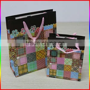 Color Printing Hair Accessories / Apparel / Clothing Paper Gift Bag thumbnail-1