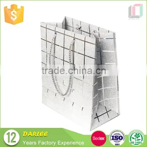 Newest Design Shopping Bag Offset Printing Decorative Elegant White Paper Bag With Logo Print thumbnail-1