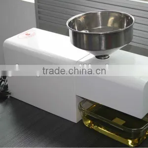 Home Olive Oil Expeller/mini Oil Press Machine/household Oil Mill Machine thumbnail-1