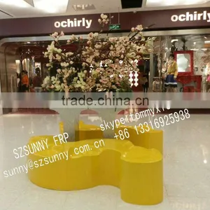 Fiberglass Modern Chair thumbnail-3