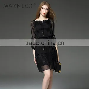 Maxnegio Basic Lace Dress for Ladies thumbnail-1