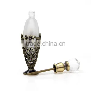Vintage Perfume Atomizer Bottle Glass Metal Material Europe Popular Crystal Glass Bottle thumbnail-1