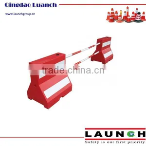 Plastic Filled Water Road Barrier for Road Safety thumbnail-1