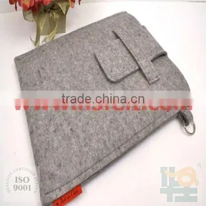 Eco-Friendly Portable Felt Laptop Bag thumbnail-1