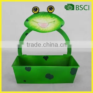 Adorable Metal Wall Plant Pot Frog Decoration thumbnail-1