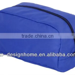 POLYESTER TRAVEL TOILETRY BAG thumbnail-1