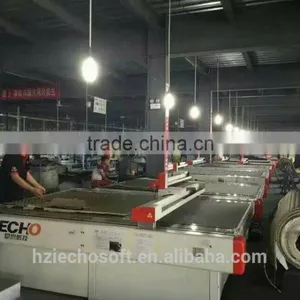 Digital Cutting Machine for Automotive Interior PU Leather Foam PVC Cutting thumbnail-6