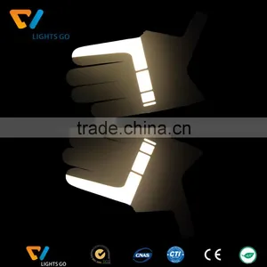 New Fashion Customized T-shirt Reflective Iron on Label thumbnail-4