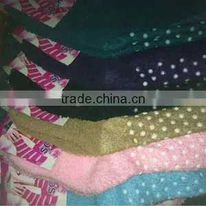Hot Sale Popular Lady's Microfiber Antiskid Socks Warm Socks for Winter thumbnail-1