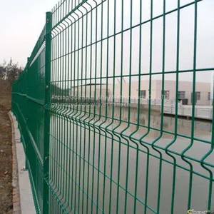 Triangle Bend Fence thumbnail-5
