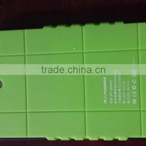 Outdoor Travel 12000mah Waterproof Solar Energy Mobile Phone Charger thumbnail-3