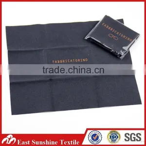 Microfiber Cleaning Cloth in Pocket thumbnail-3