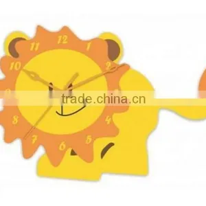 Wall Clock Different Shape Decorative Wall Clock thumbnail-3