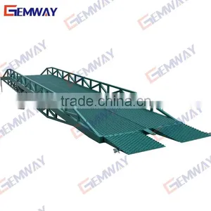 High Quality Factory Price Durable Solid Rubber Wheels Movable Dock Ramp thumbnail-1