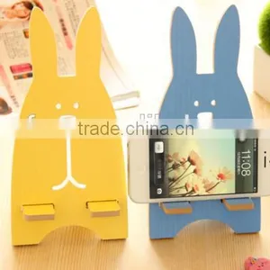 Good Design Universal Wooden Cute Rabbit Cell Phone Holder Desktop Stander Bracket thumbnail-3