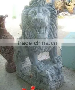 Lion Statue thumbnail-1