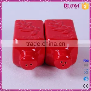 Ceramic Red Salt and Pepper Shaker Wedding Favors thumbnail-4