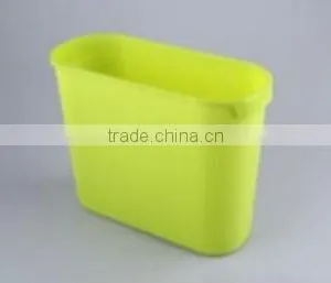 Plastic Trash Can thumbnail-1