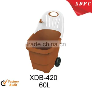 Plastic Lawn Garden Carts thumbnail-1