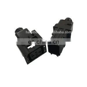 Plastic Components Manufacturers Provides Plastic Mould Design and Assembly thumbnail-6