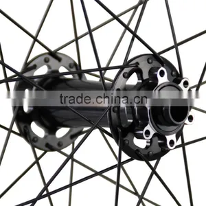 2015 New Design Carbon Fat Bike Wheelset UD Matt 26er 65mm Width Hookless Double Wall Tubeless Compatible thumbnail-5