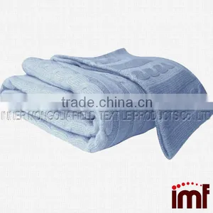Classic Cable Knit Warm & Soft Certified Cashmere Throw Blanket thumbnail-1