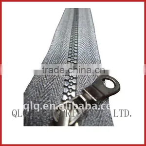 Plastic Finished Zipper With Plated Slider thumbnail-1