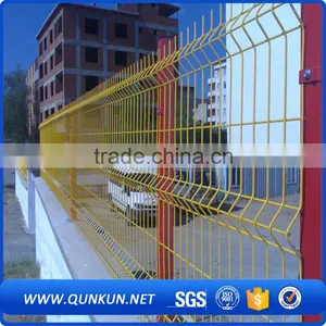 Factory Welded Iron Wire Mesh Fence Panel for Garden Fence Netting thumbnail-1