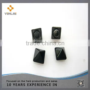 Factory Best Quality Fashion Pyramid Rivets Pyramid Studs thumbnail-6